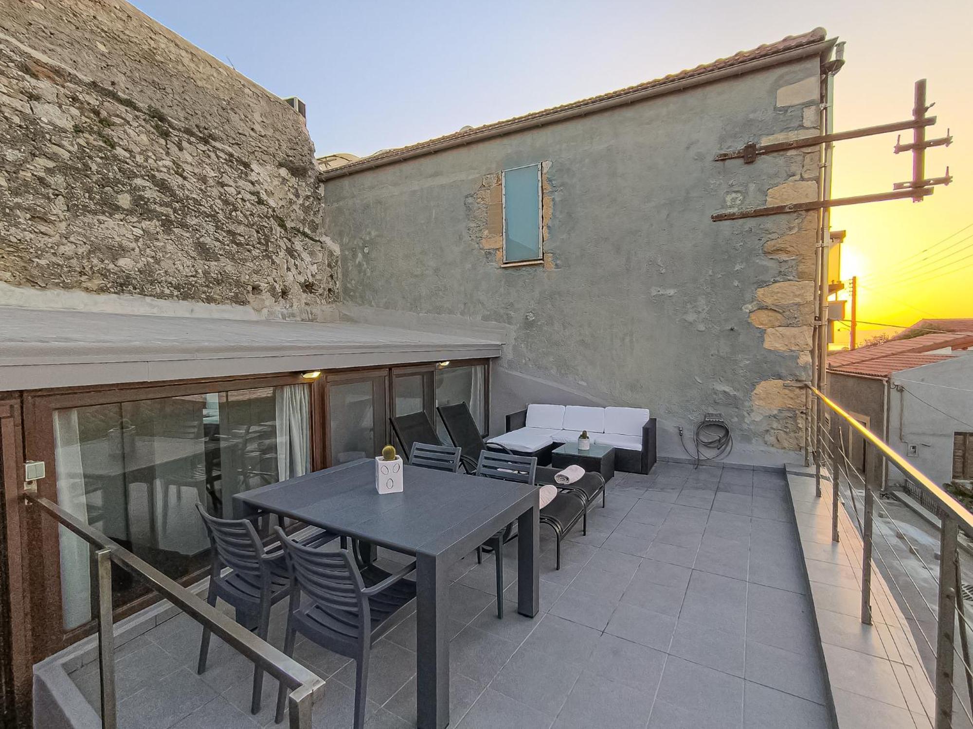 Charming Old Tannery House With Spacious Veranda And Stunning Sea View! Chania  Exterior photo